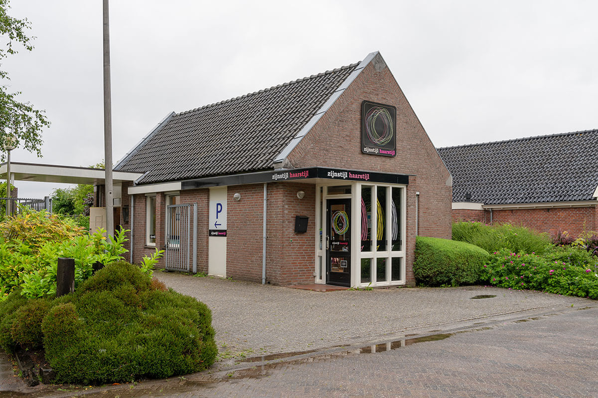Kapsalon Spijk pand